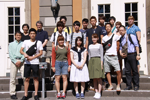 ボン大学にてマイヤー教授、磯洋子様、ボン大学院生と